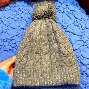 Gray Knit Pom-Pom Beanie